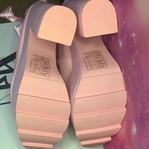 BNIB YRU BALLET BAE SOLD OUT STYLE US7 - Picture 5 of 5